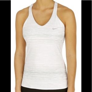 Nike Advantage Printed Tank. NWT. Large.